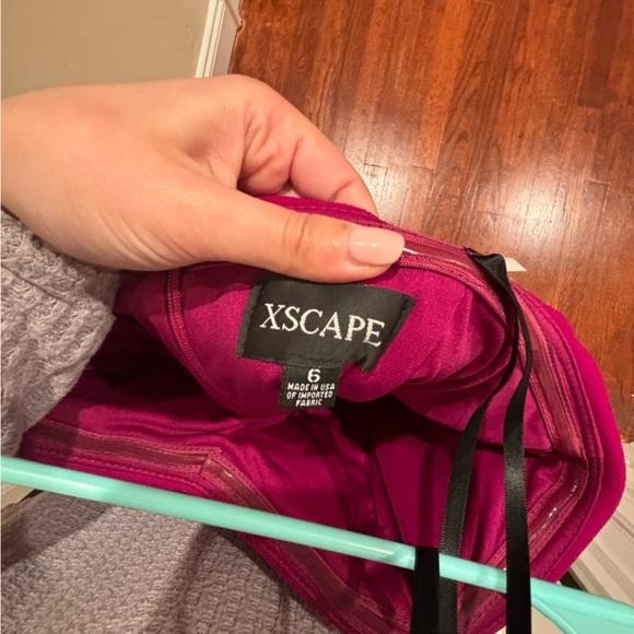 NWT XSCAPE Fuschia Pink Strapless Midi Dress - Picture 3 of 4